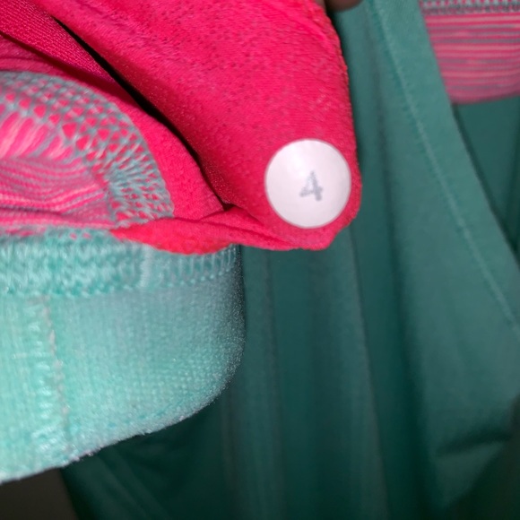 Lululemon - "No Limits Tank" - Light Green & Pink - Picture 7 of 7